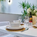 Luxury In St Pauls Bay W Pool By Homely Διαμέρισμα