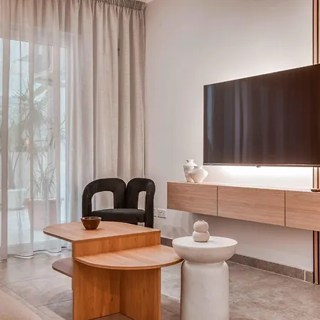 Luxury In St Pauls Bay W Pool By Homely Apartment St. Paul's Bay