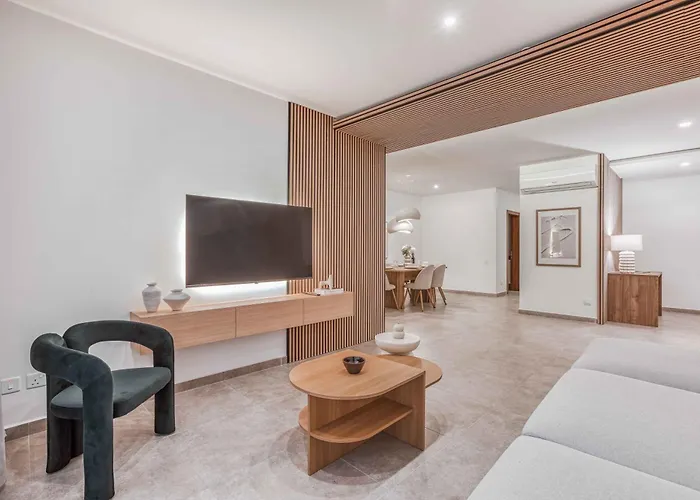 Luxury In St Pauls Bay W Pool By Homely 세인트폴스베이